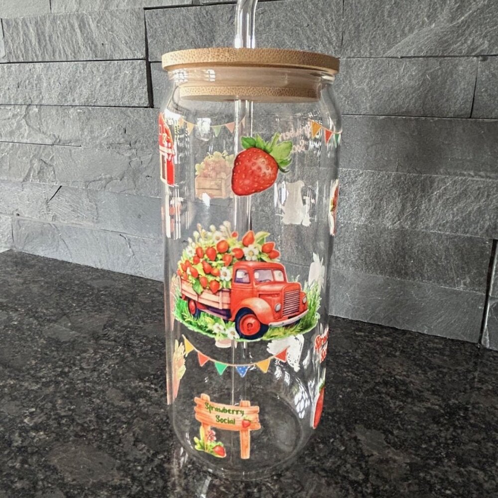 Tumbler Strawberry Beer Glass Can Cup Iced Coffee with Bamboo Lid Glass Straw